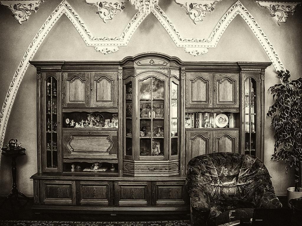 Vip-Apartments Angel Palas Çernivtsi Dış mekan fotoğraf