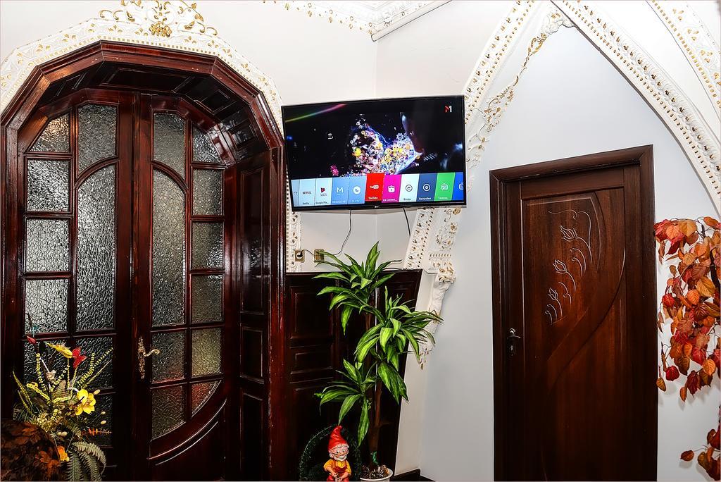 Vip-Apartments Angel Palas Çernivtsi Dış mekan fotoğraf