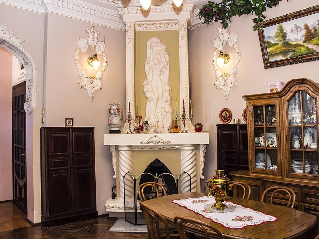 Vip-Apartments Angel Palas Çernivtsi Dış mekan fotoğraf
